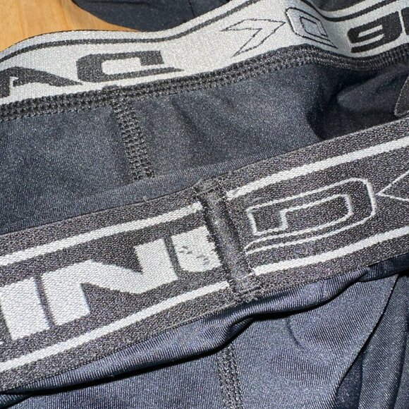 Women's Dakine Pro Liner Padded Cycling Shorts - Picture 3 of 6